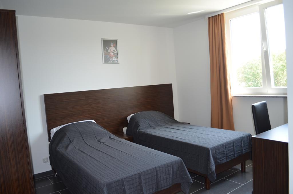 Zwei Raben Pension Mainz Bilik gambar