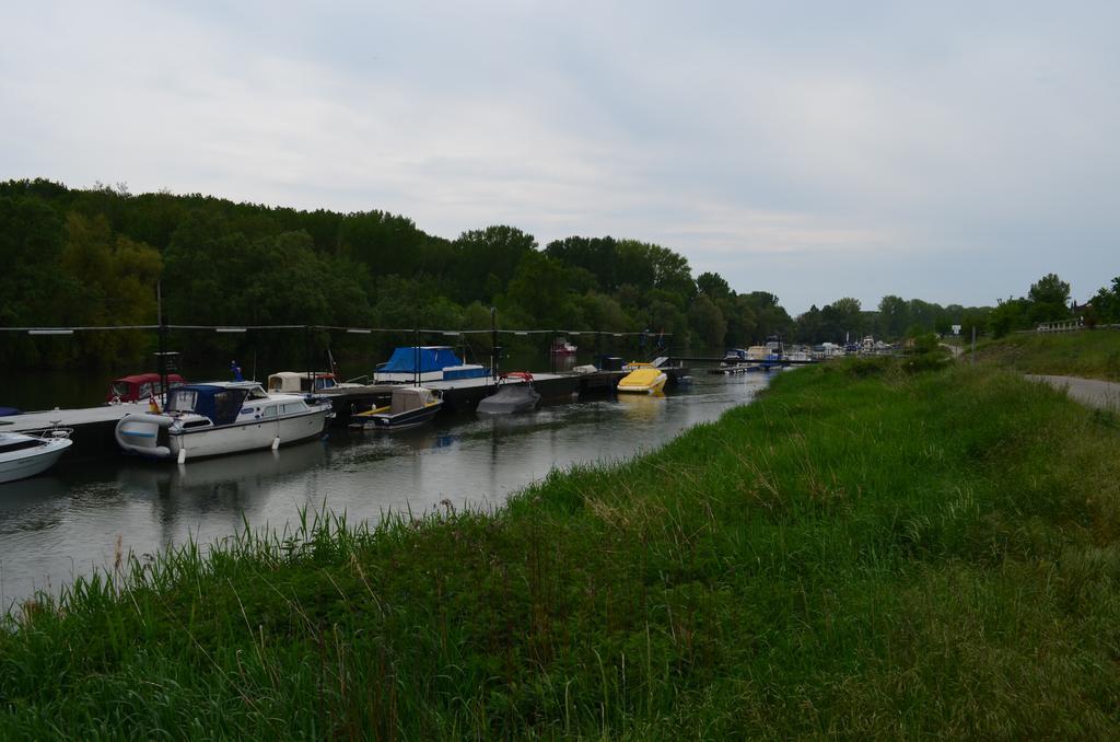Zwei Raben Pension Mainz Luaran gambar