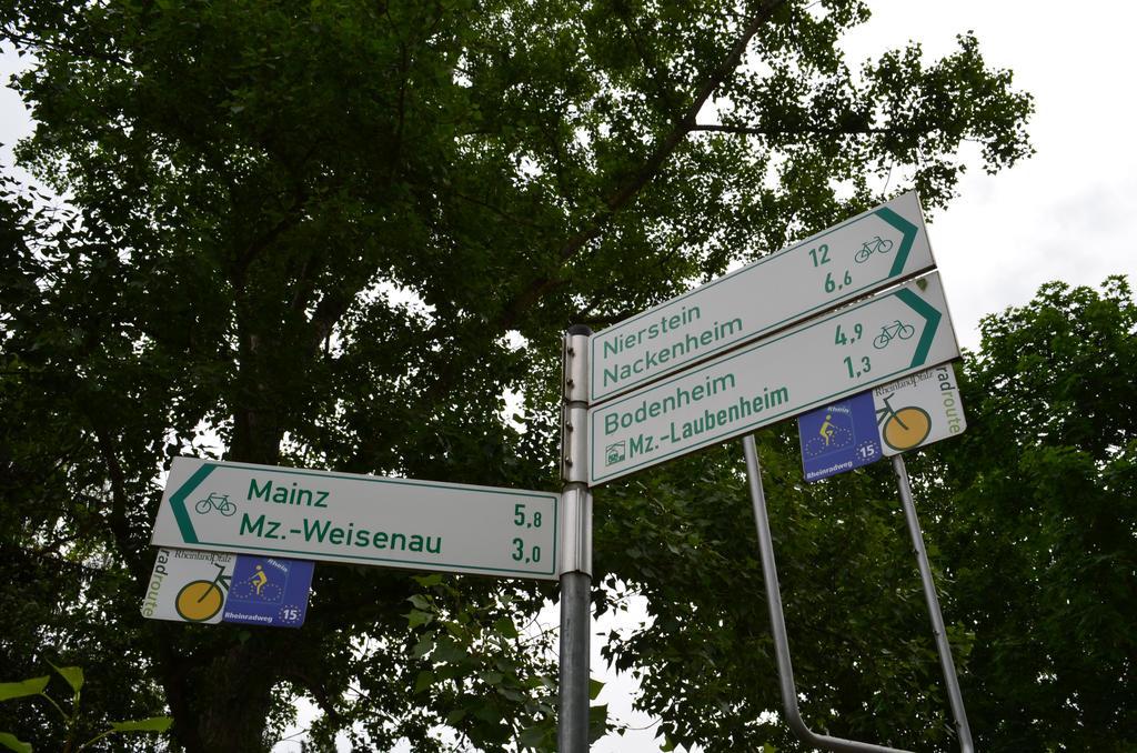 Zwei Raben Pension Mainz Luaran gambar