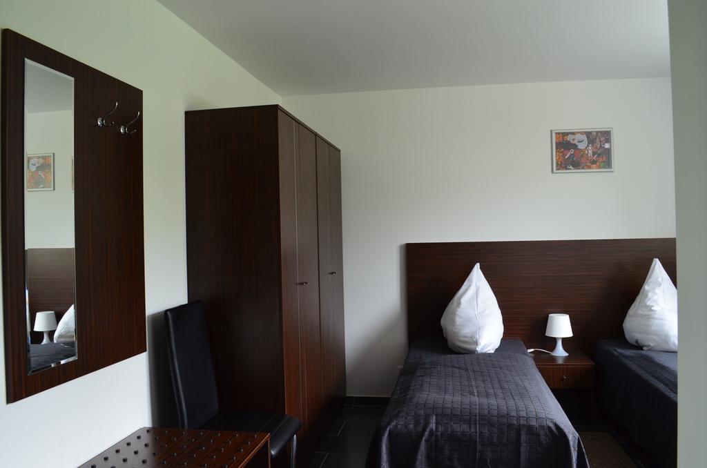 Zwei Raben Pension Mainz Luaran gambar