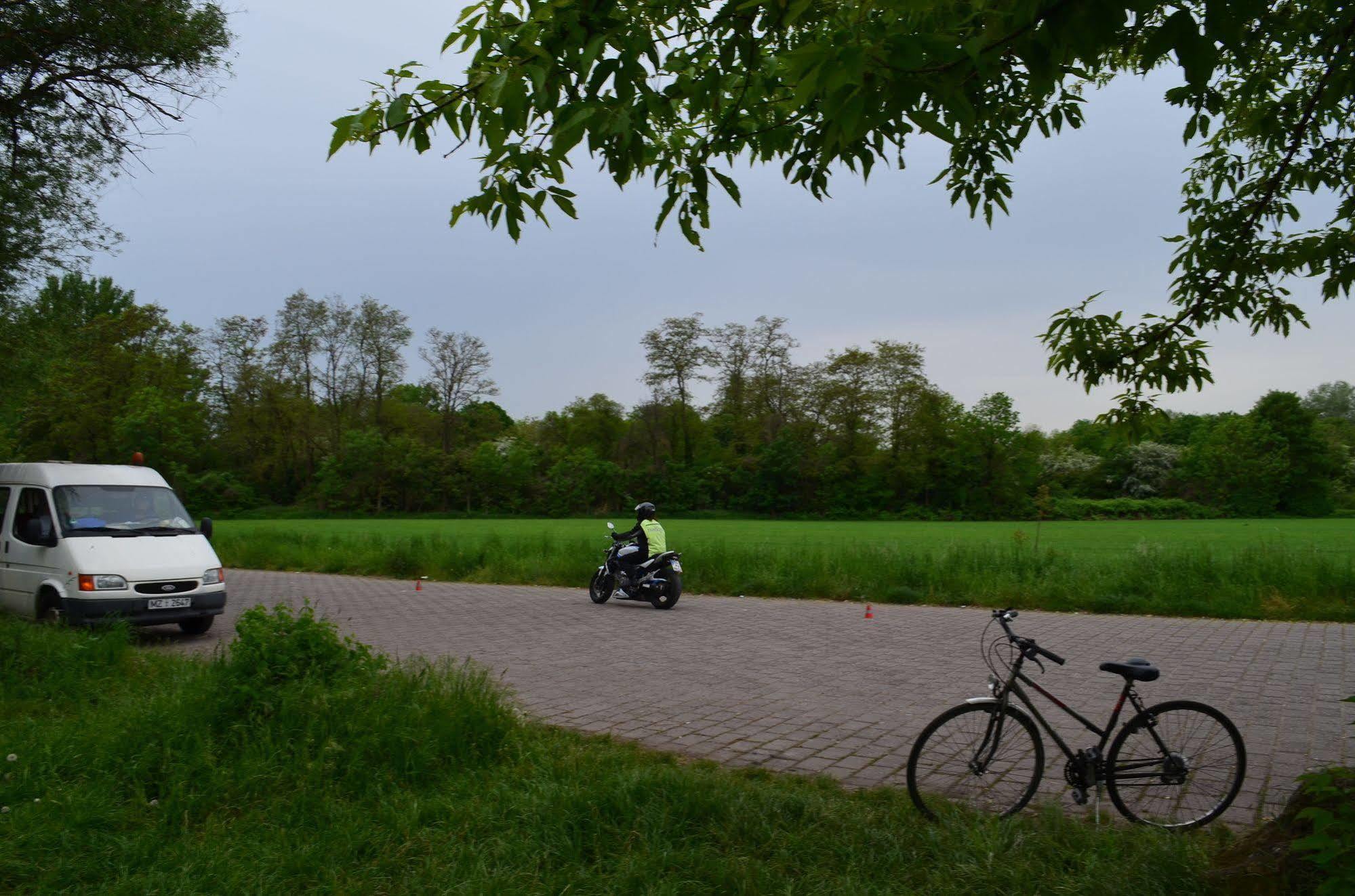 Zwei Raben Pension Mainz Luaran gambar